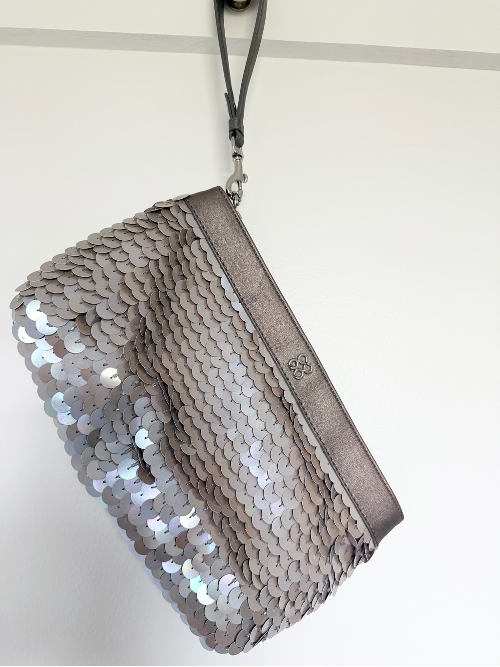 Coach Iridescent Sequin Wristlet Clutch - NWOT - Picture 2 of 8